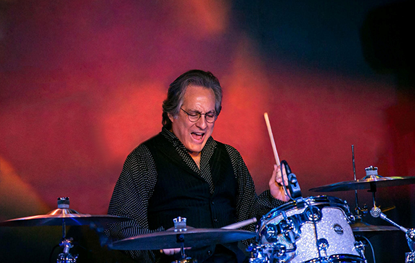 Max Weinberg's Jukebox plays The Beatles