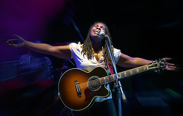 Ruthie Foster 2022